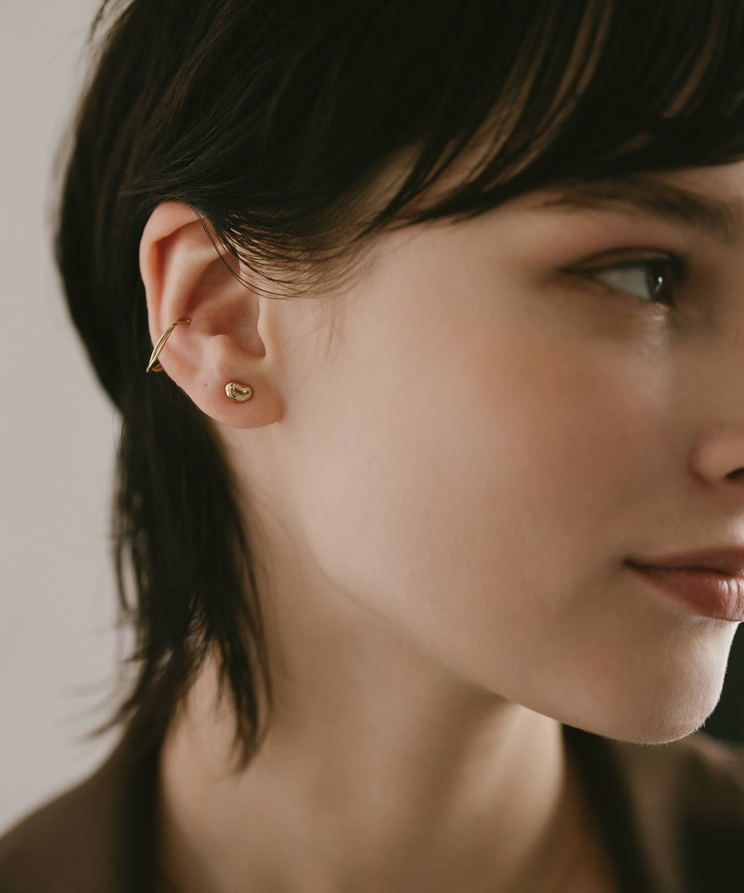 18K Gold Tiny Studs Earrings | MOLLICA