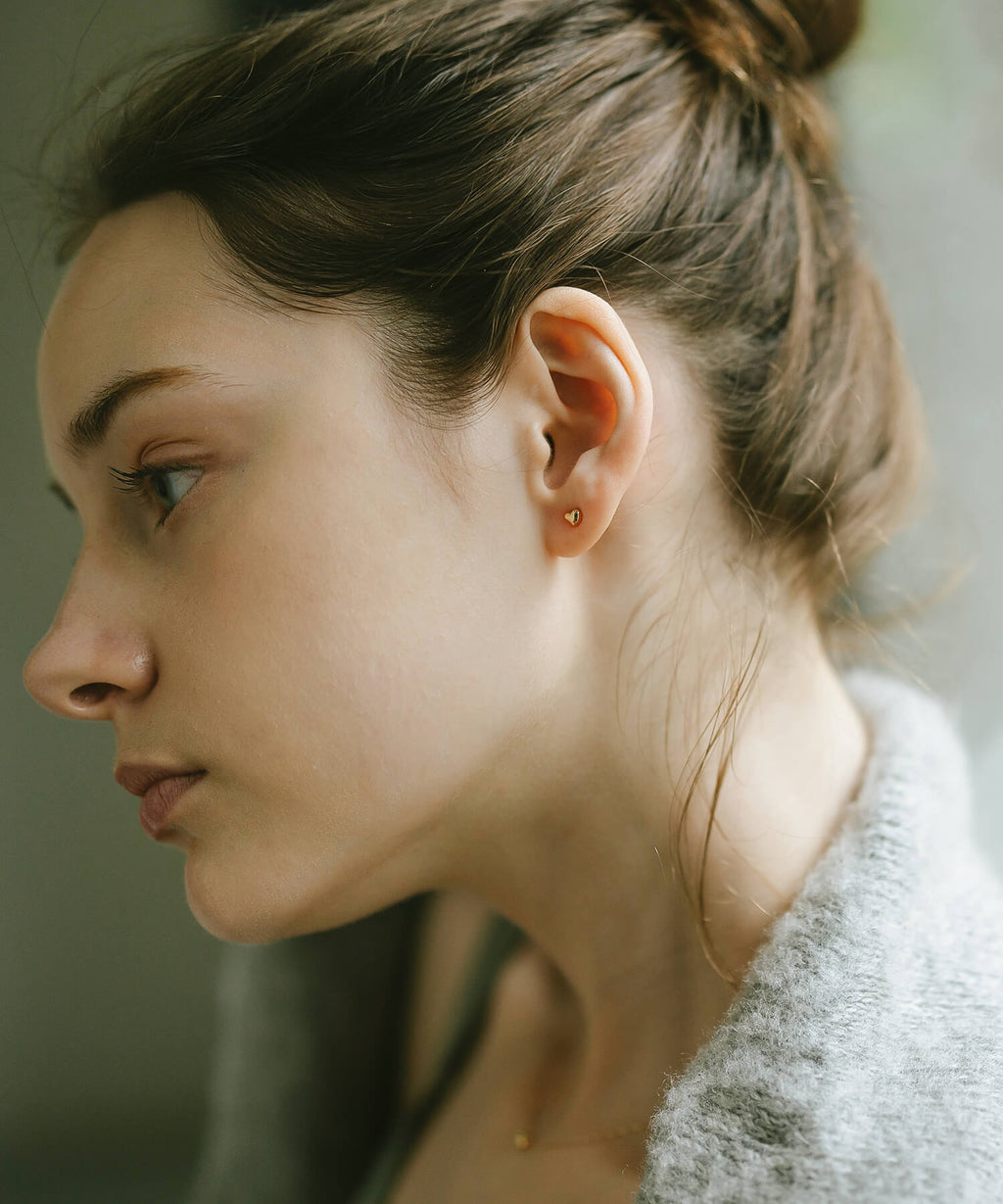 18K Gold Tiny Studs Earrings | MOLLICA