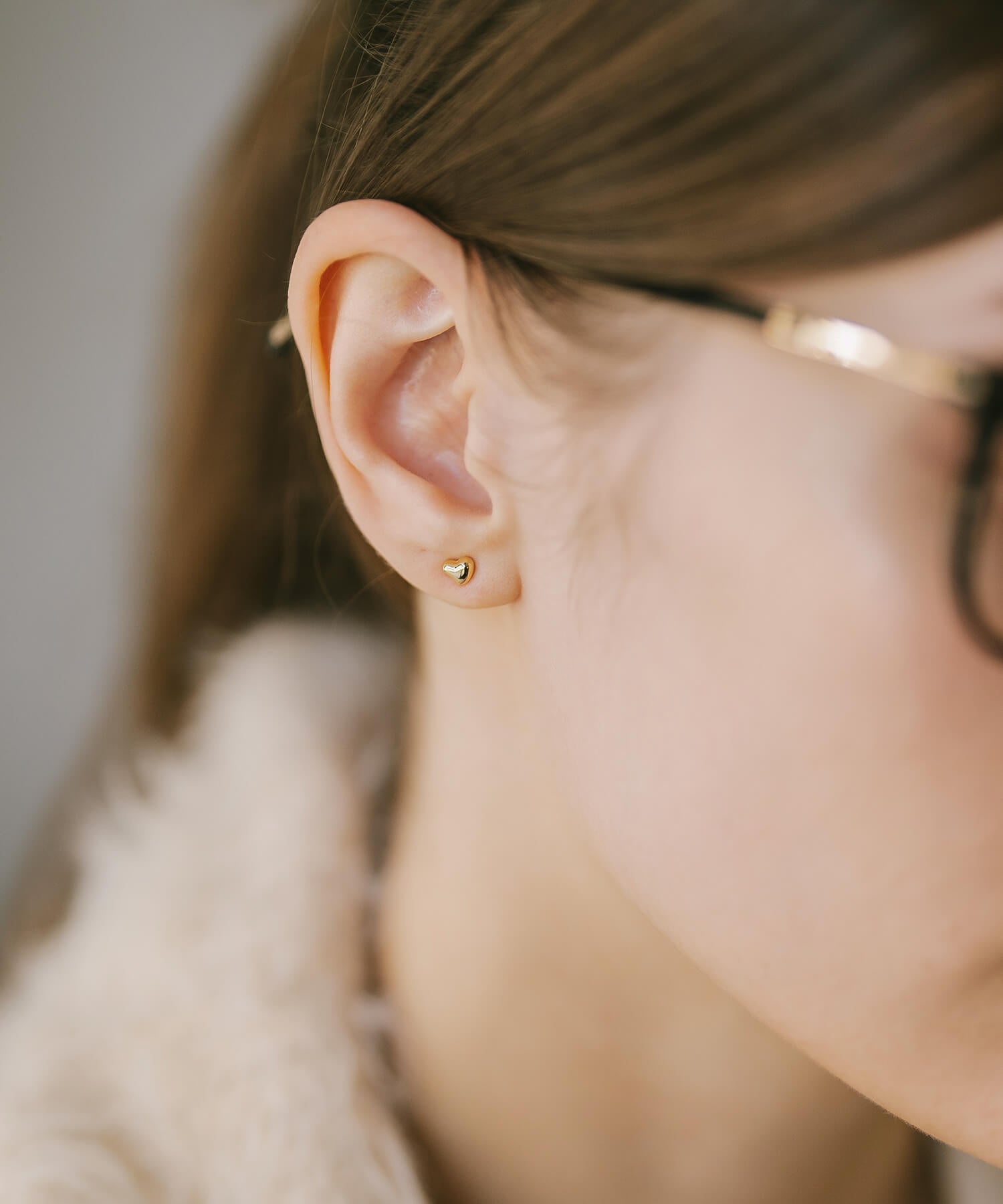 18K Gold Tiny Studs Earrings | MOLLICA