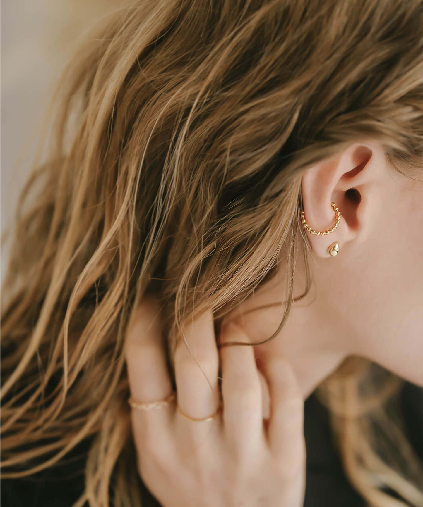 18K TIiny Studs Earrings | MOLLICA-GRAND