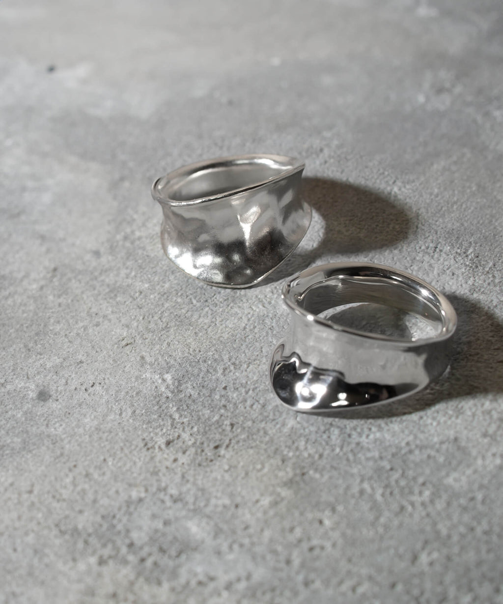 925 Sterling Silver Hammered Wide Ring | MOONU