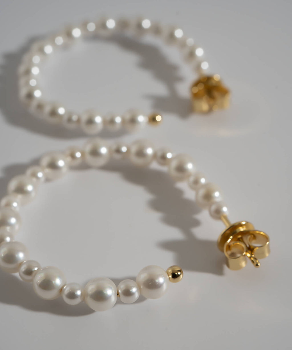 18K Gold Plated Sterling Silver Aperta Pearl Hoop Earrings | MUNE
