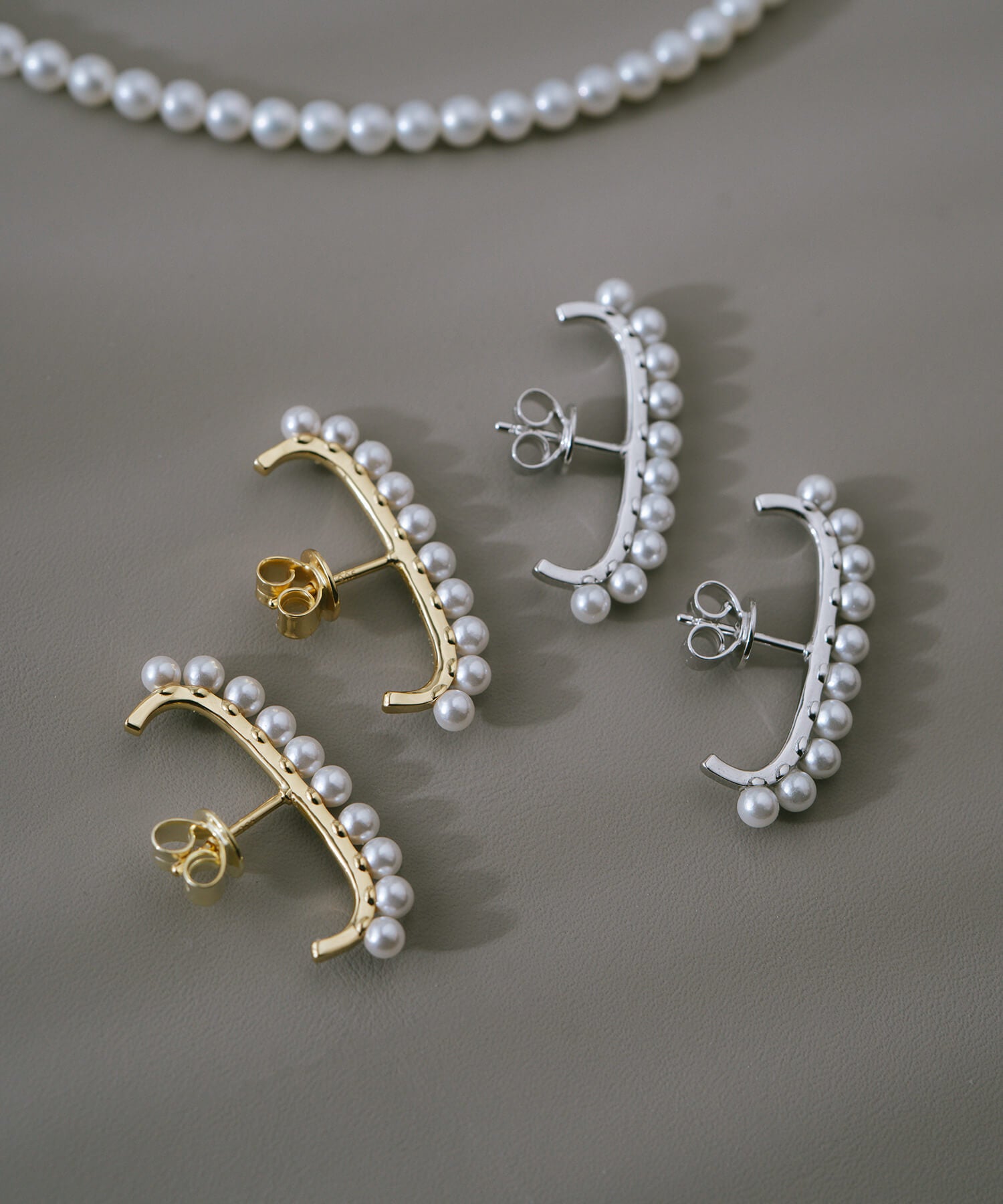 18K Gold Plated Sterling Silver Lune Bow Pearl Earrings | NELVI