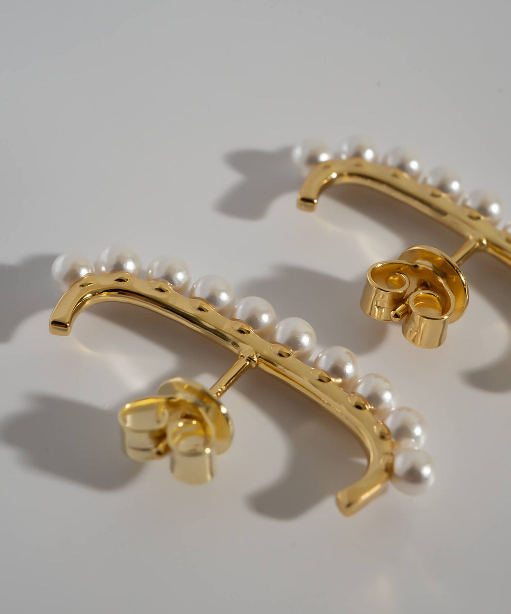 18K Gold Plated Sterling Silver Lune Bow Pearl Earrings | NELVI