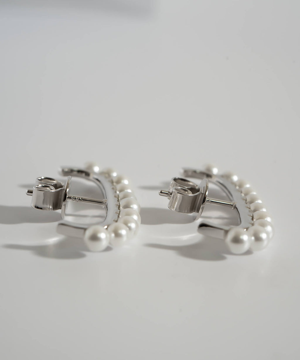 18K Gold Plated Sterling Silver Lune Bow Pearl Earrings | NELVI