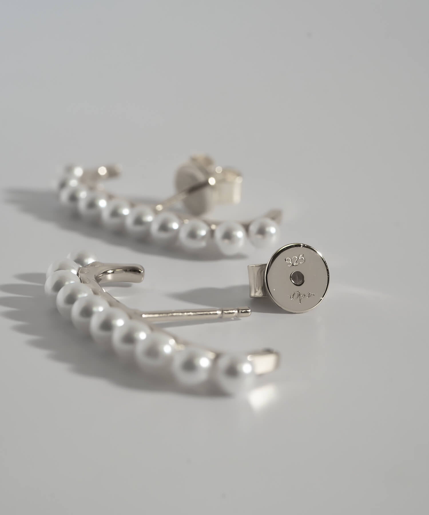18K Gold Plated Sterling Silver Lune Bow Pearl Earrings | NELVI