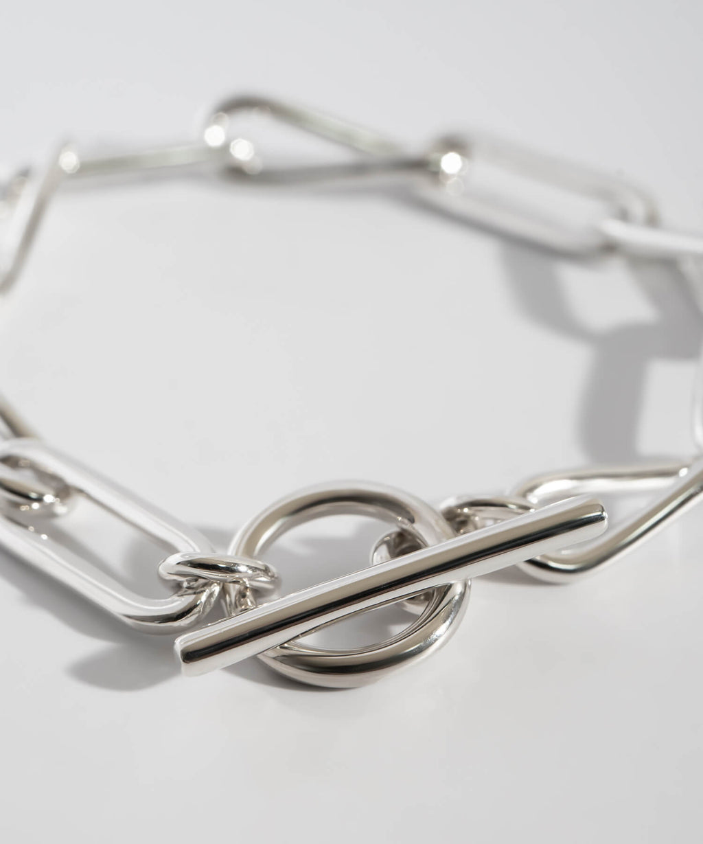 18K Gold Plated Sterling Silver Twisted Link Chain Toggle Bracelet | NERIO