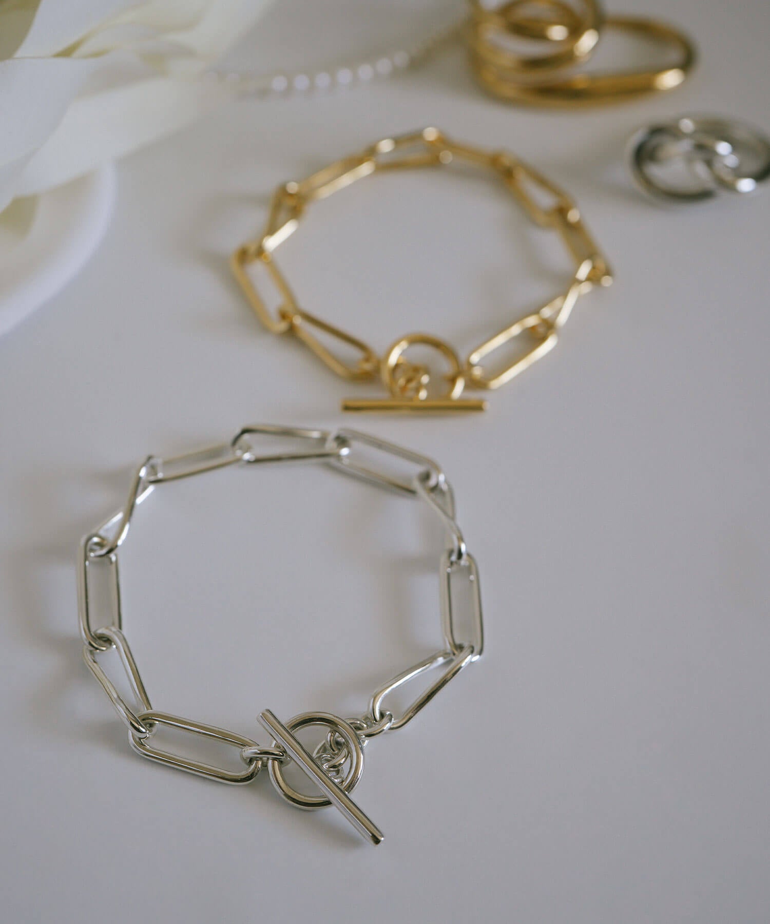 18K Gold Plated Sterling Silver Twisted Link Chain Toggle Bracelet | NERIO