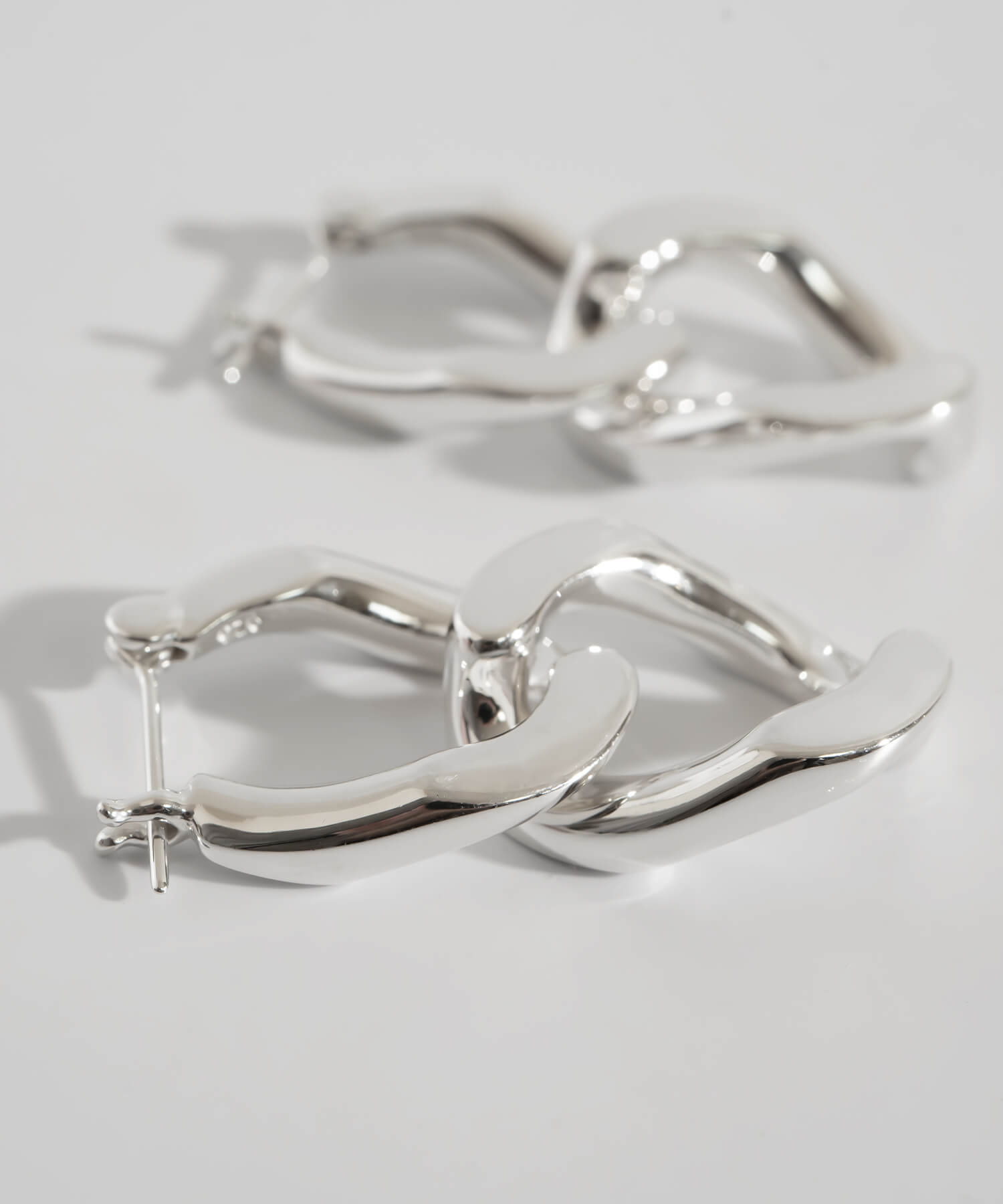 18K Gold Plated Sterling Silver Cunkey Chain Earrings | NEVIEN