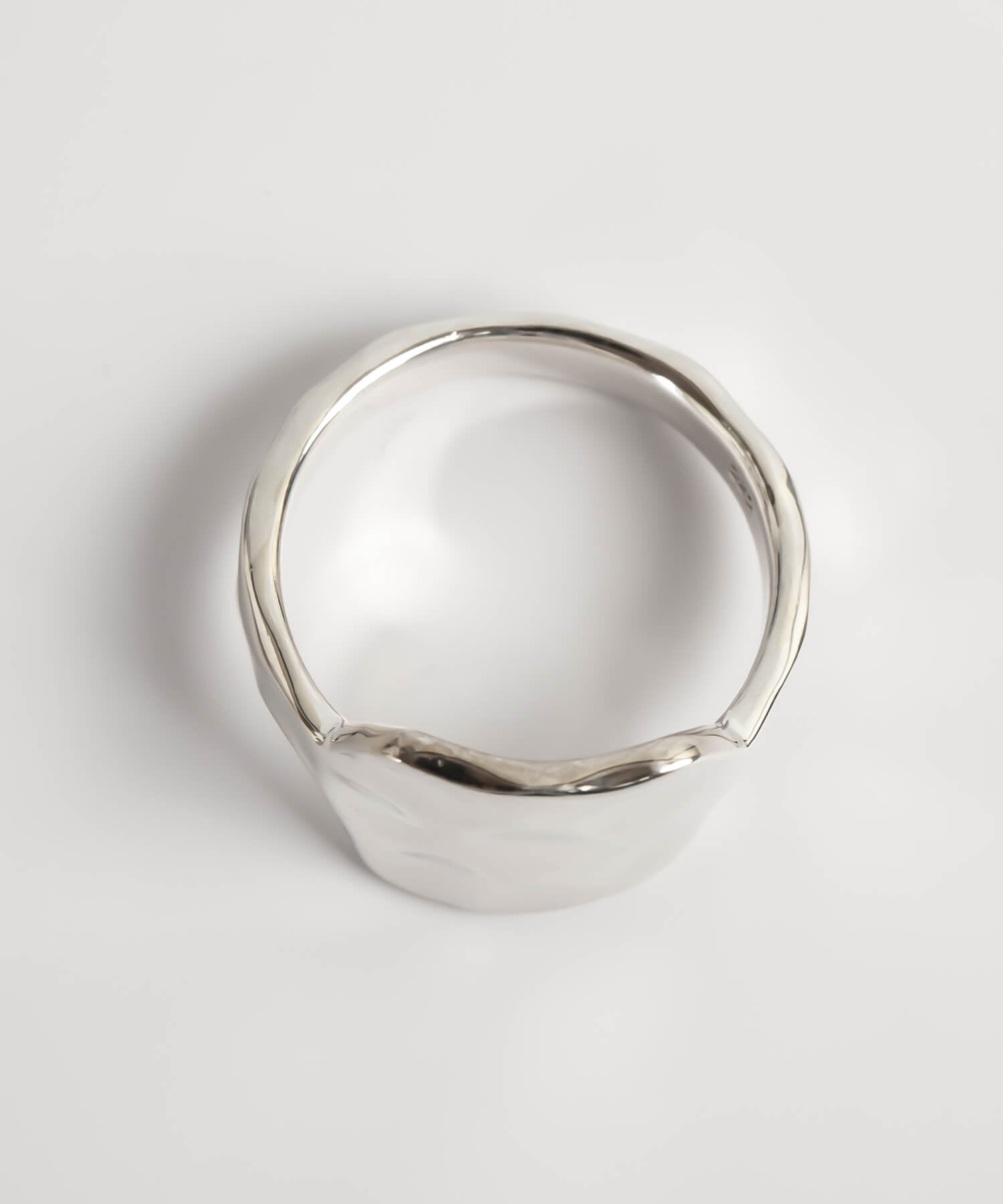 18K Gold Plated Sterling Silver Hammer Finish Flat Ring | OLIEOLIE