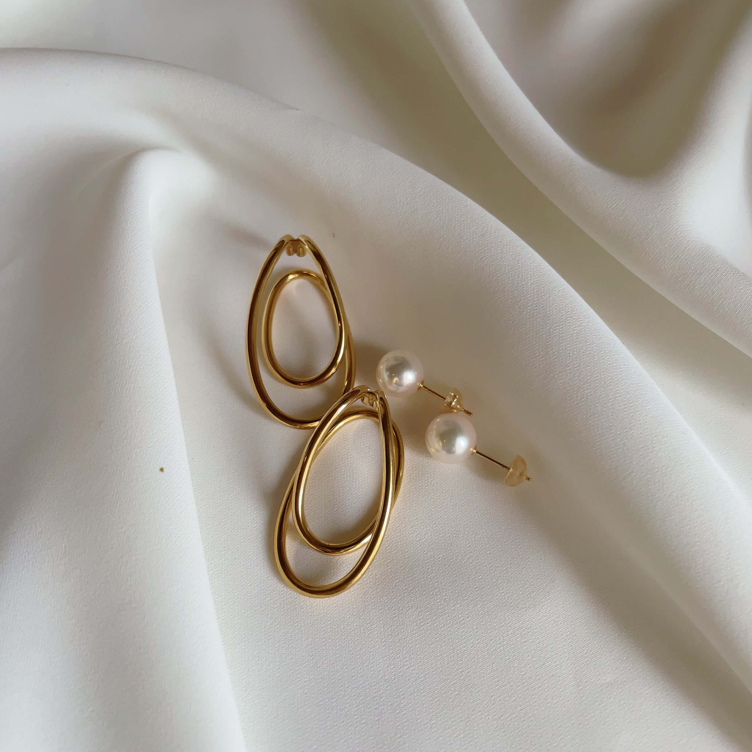 18K Gold Plated Sterling Silver Obal Oblong Earcuff | PALUNI