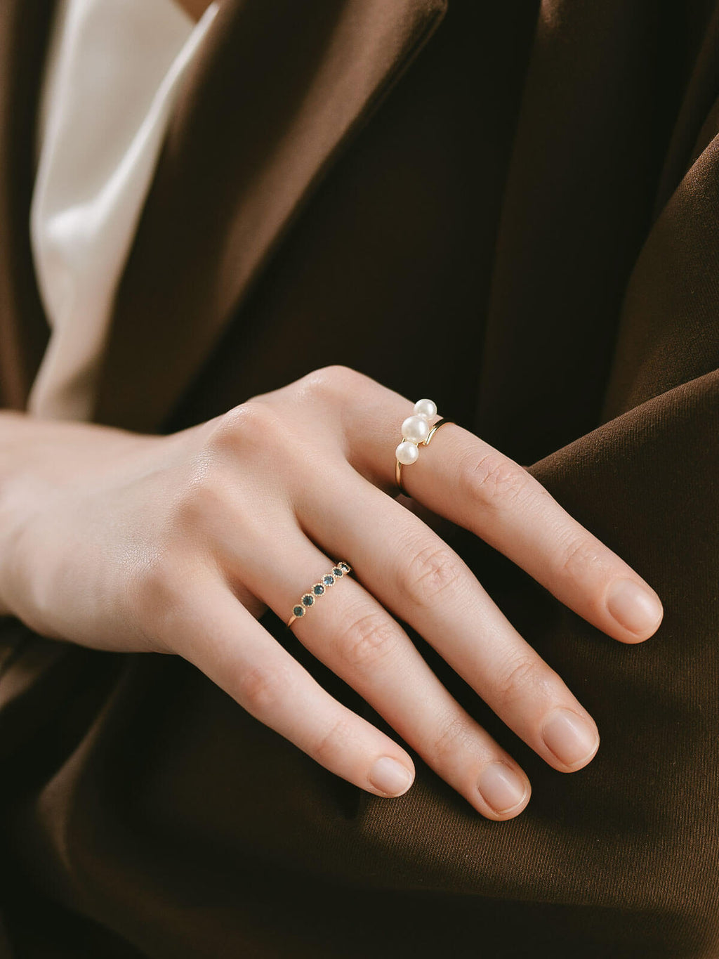 10K Gold Slim Band Gemstone Accent Ring | PALVE-AZUR