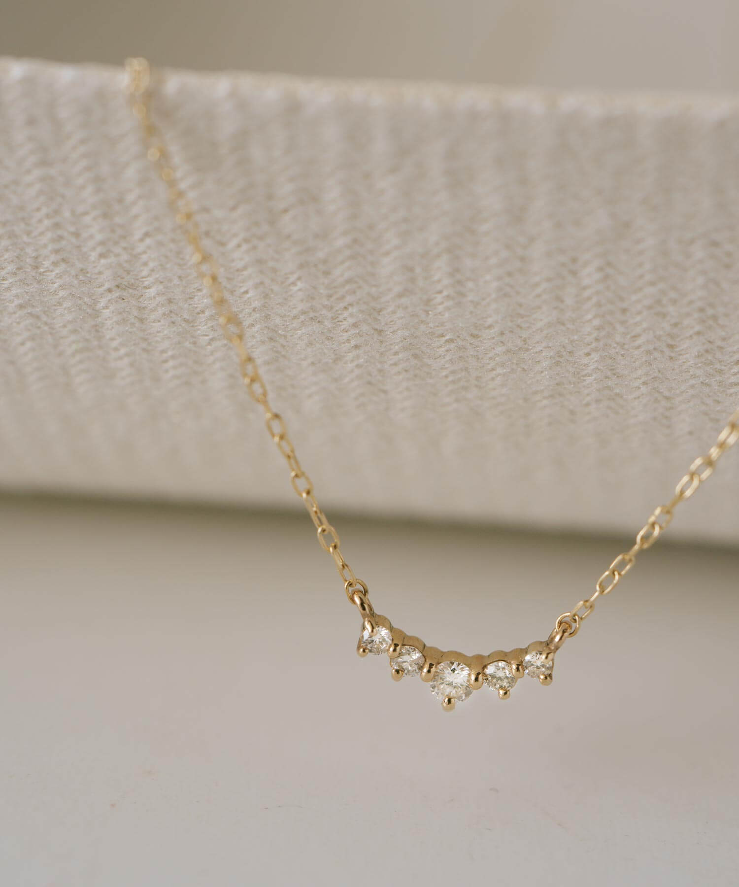 10K Gold Classic Five Stone Diamond Necklace | PALVE-THORN
