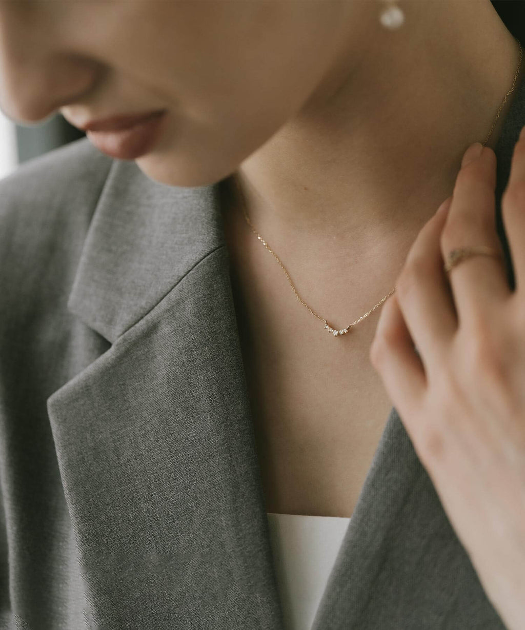 10K Gold Classic Five Stone Diamond Necklace | PALVE-THORN
