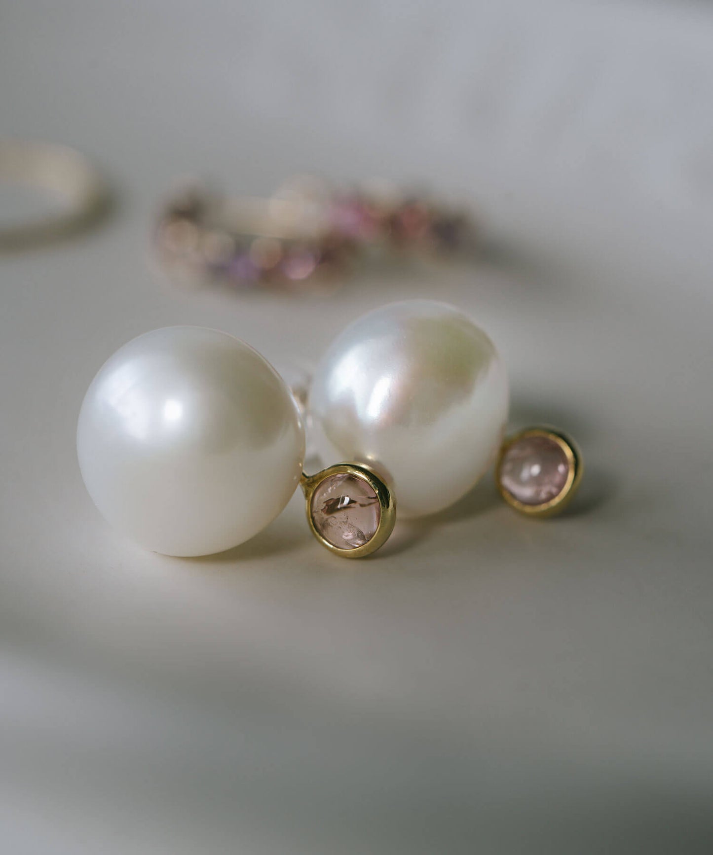K10 Pearl and Gemstone Drop Earrings | PERLE-STILLA-PE
