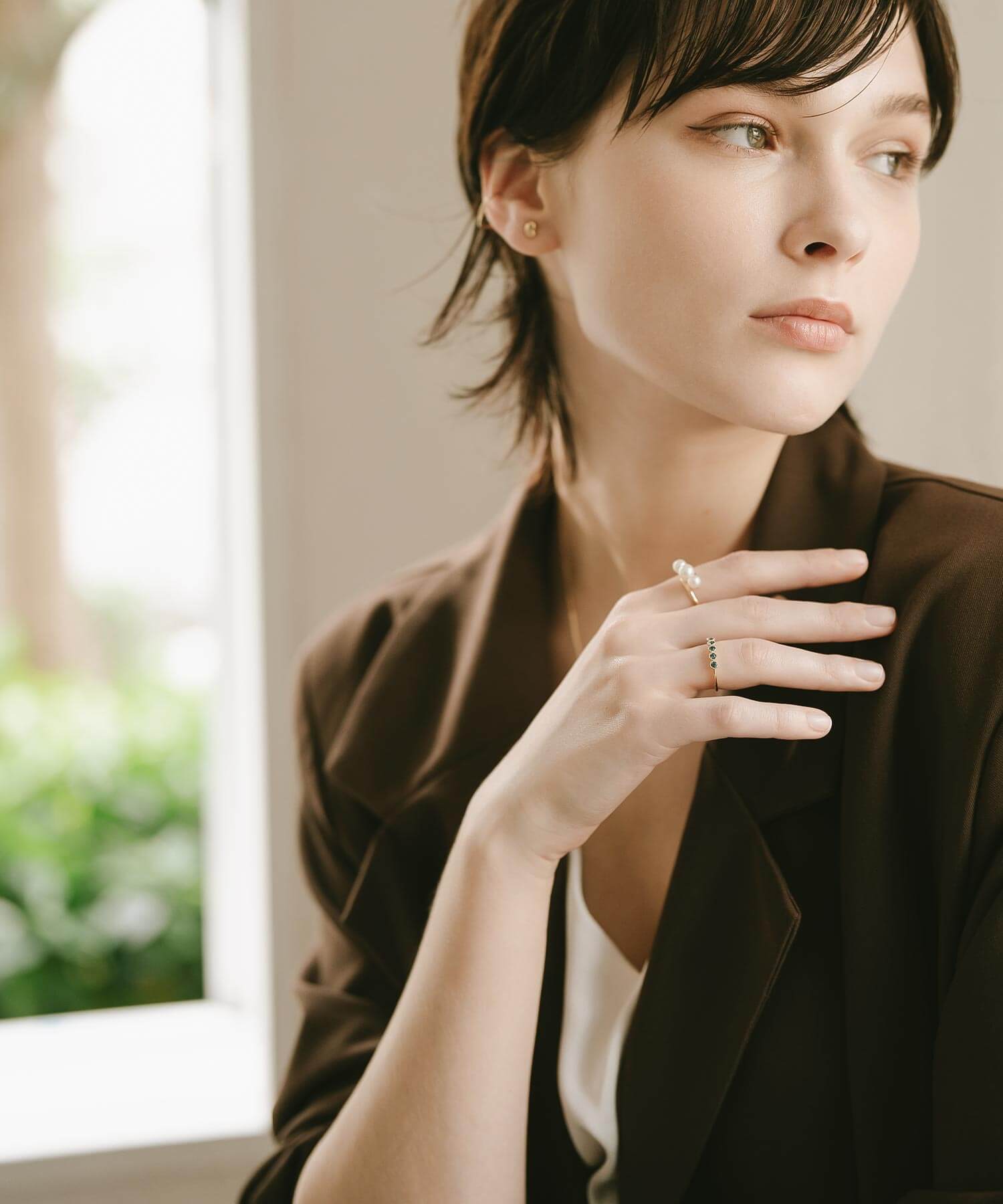 10K Gold Swirl Ring with Triple Freshwater Pearls | PERLE-DINI