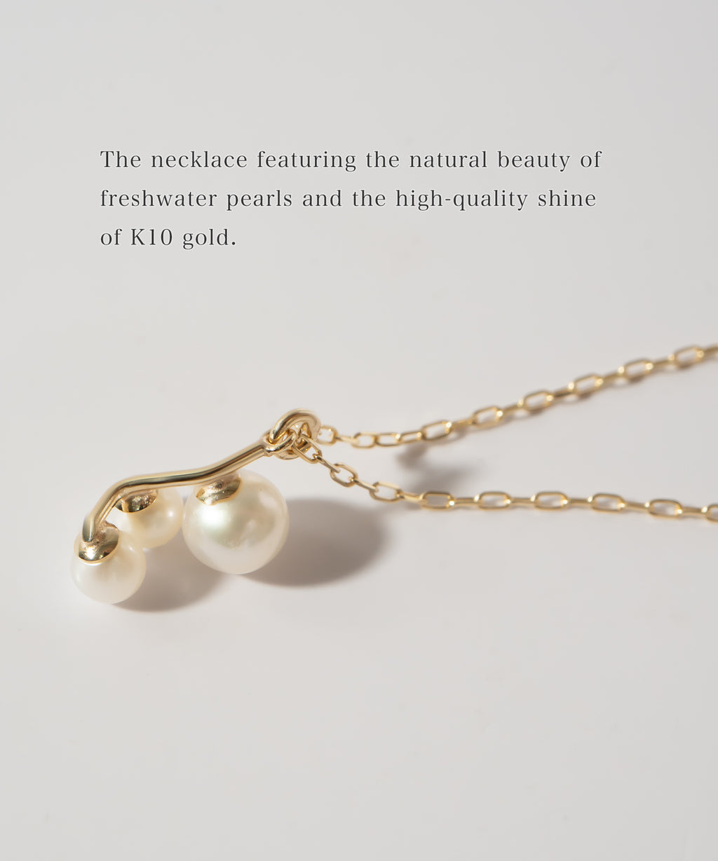 10K Gold Triple Drop Pearls Necklace | PERLE-ECUME