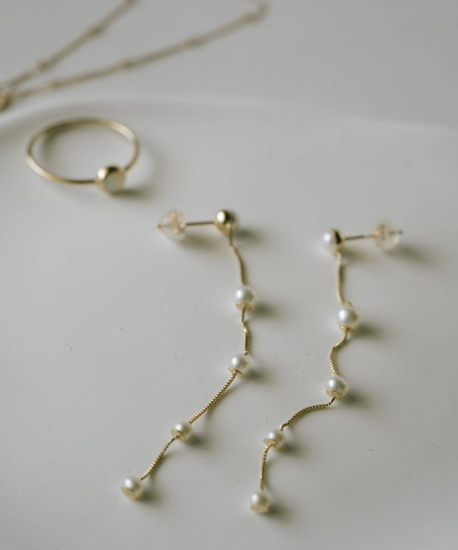 10K Gold Pearl Dangle Threader Earrings | PERLE-QUINT