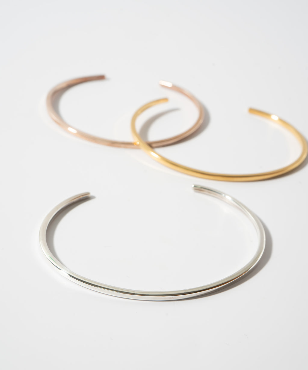 18K Gold Plated Sterling Silver Elegant Slim Plane Bangle | PIANTA
