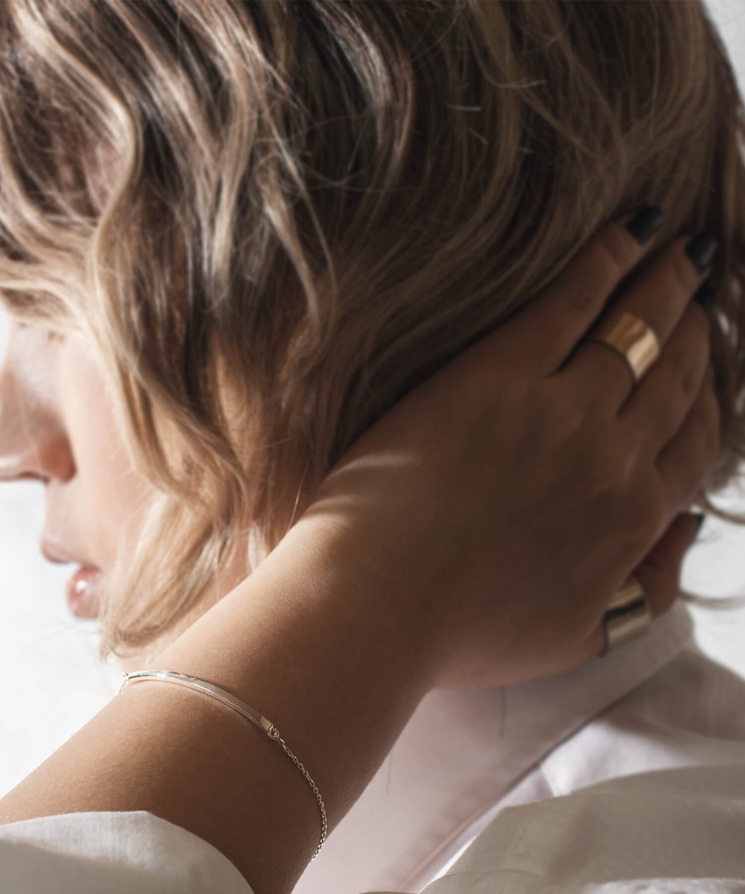 18K Gold Plated Sterling Silver Minimal Skinny Bar Bracelet | TIGO