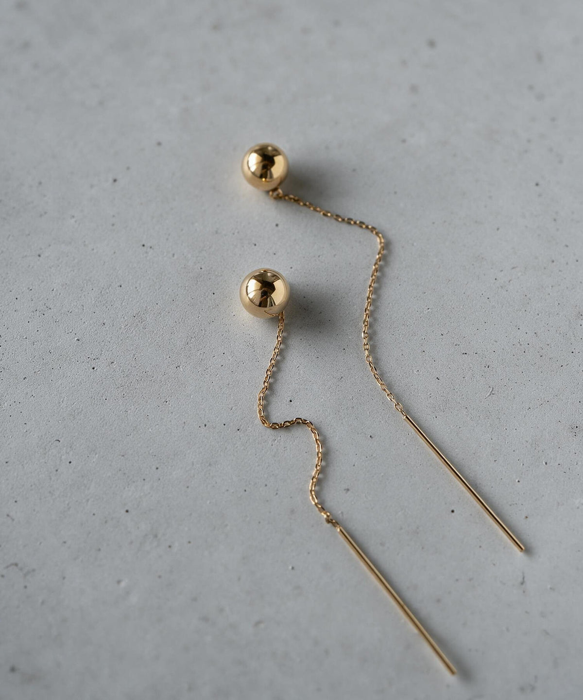 18K gold hanging ball chain earrings 6.5cm | PRENDOR-SHORT