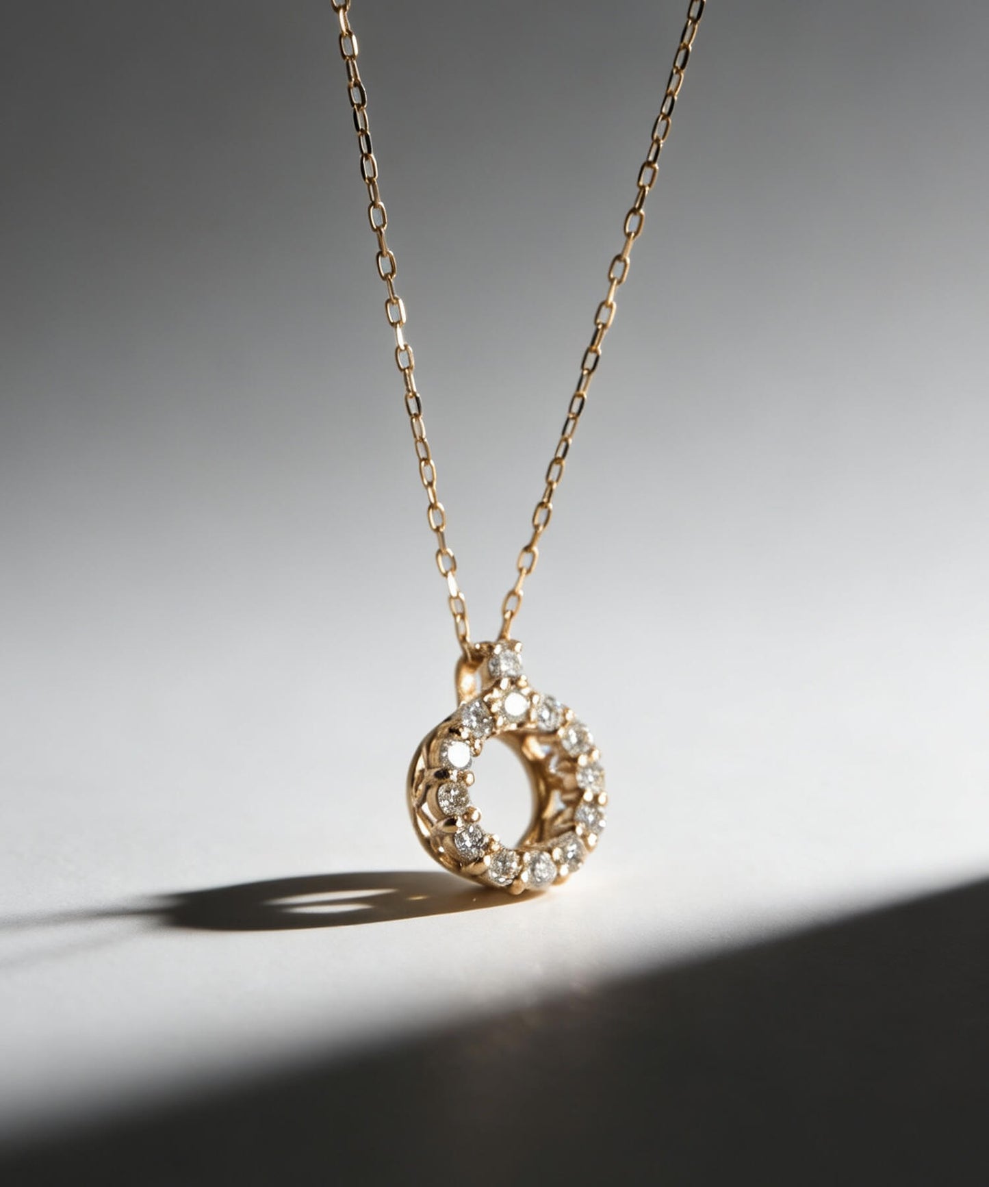 Halo Diamond Necklace | RONERI-NK