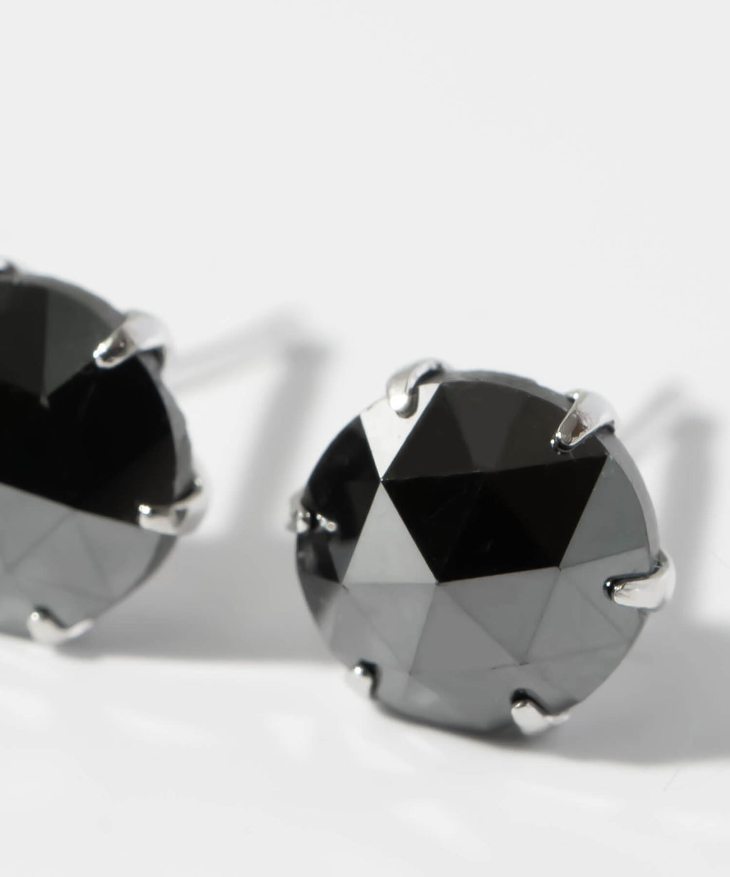 Black Diamond Platinum Studs Earrings | ROSA-NOTTE