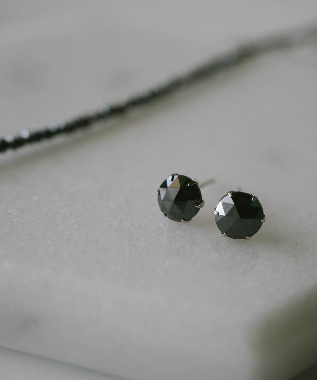 Black Diamond Platinum Studs Earrings | ROSA-NOTTE