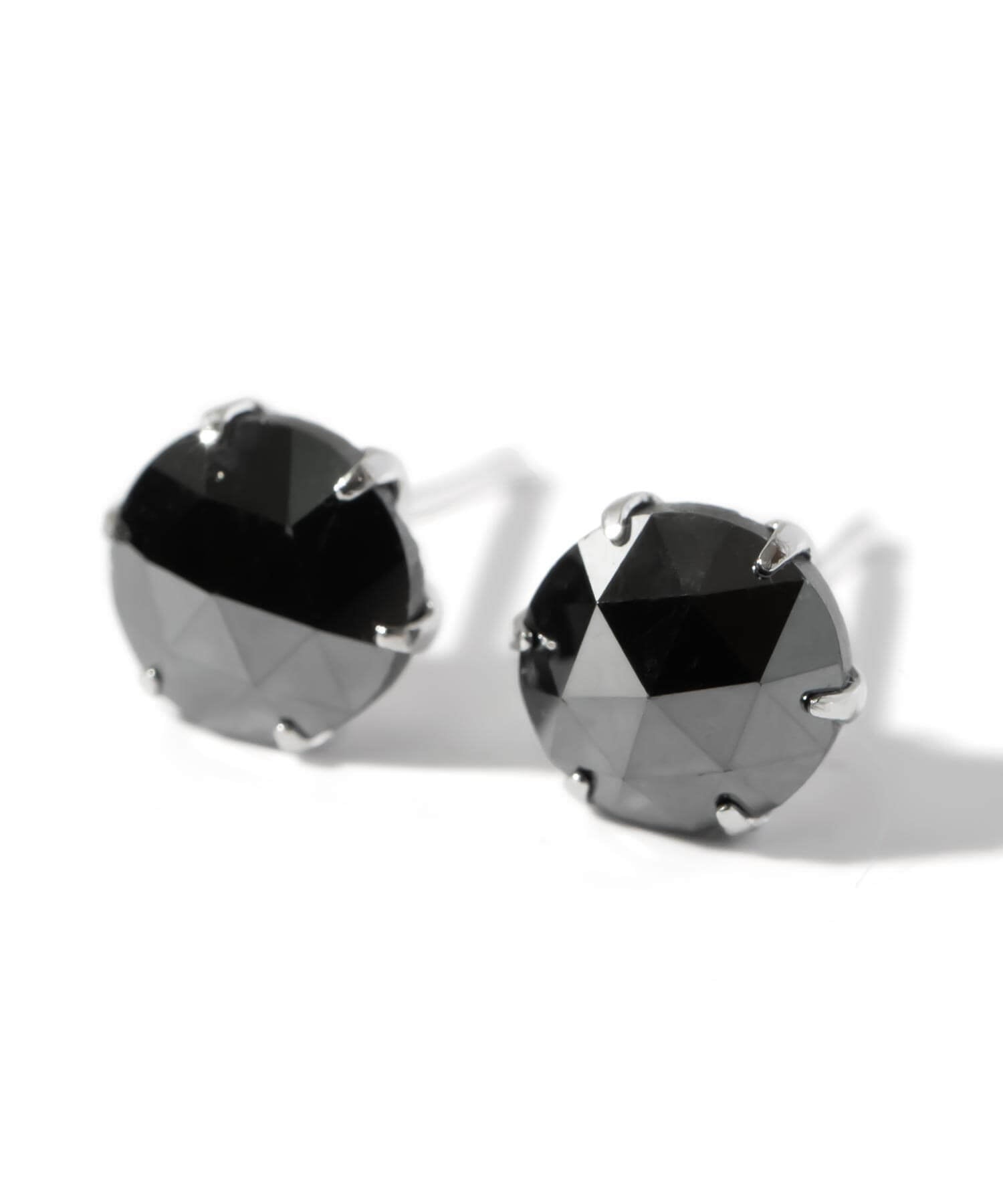 Black Diamond Platinum Studs Earrings | ROSA-NOTTE