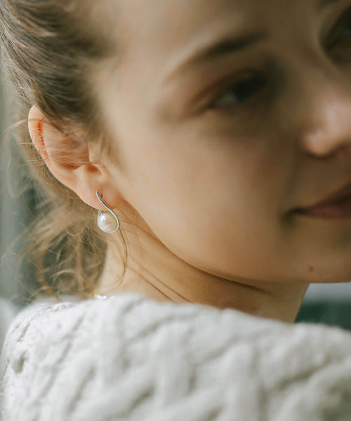 18K Gold Plated Sterling Silver Drop Pearl Earrings | AFRIZO-FYRA