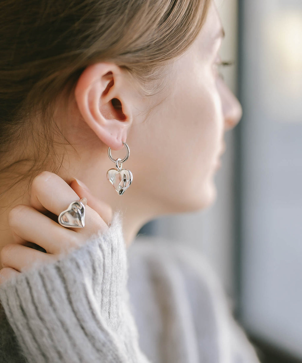 Plump Heart Hoop Earrings | MELLOW HEART