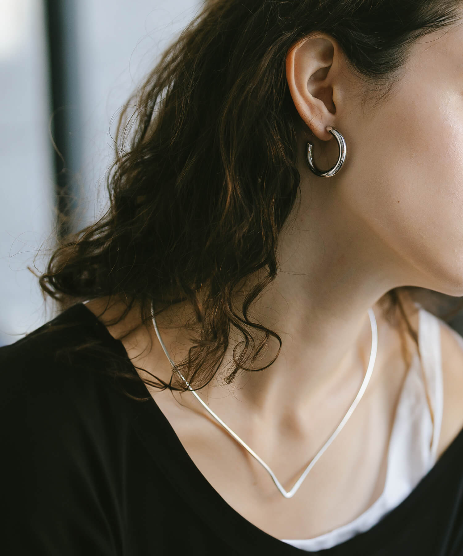 Round Tube Hoop Earrings | GIOOVE-LUNA HOOP