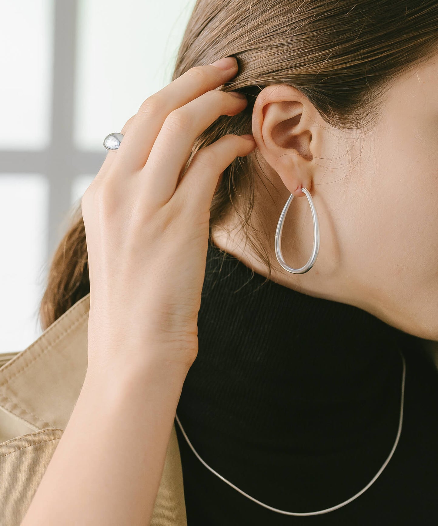 Silver925 Teardrop Plump Matte Earrings | TILK