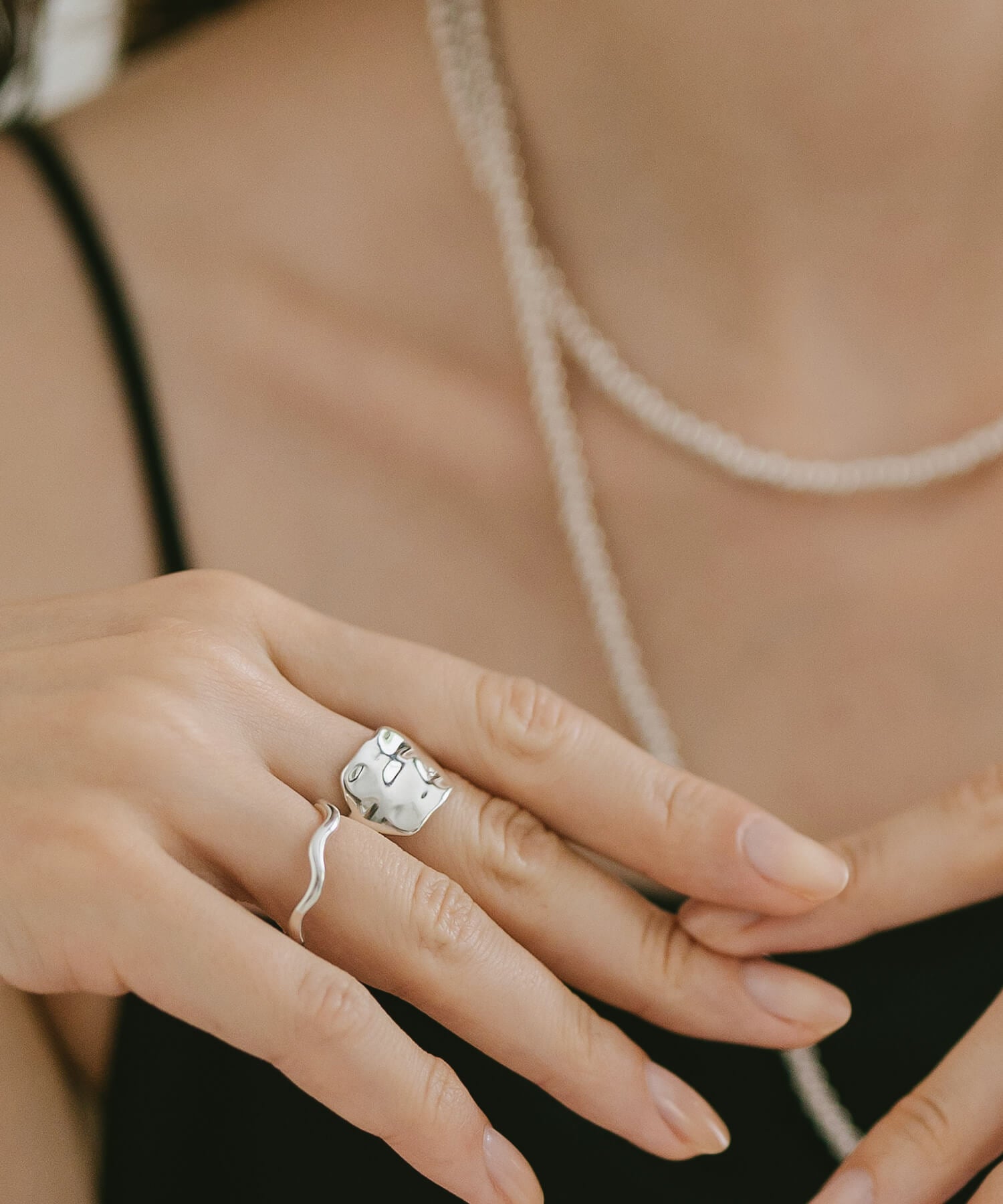 18K Gold Plated Sterling Silver Hammer Finish Flat Ring | OLIEOLIE