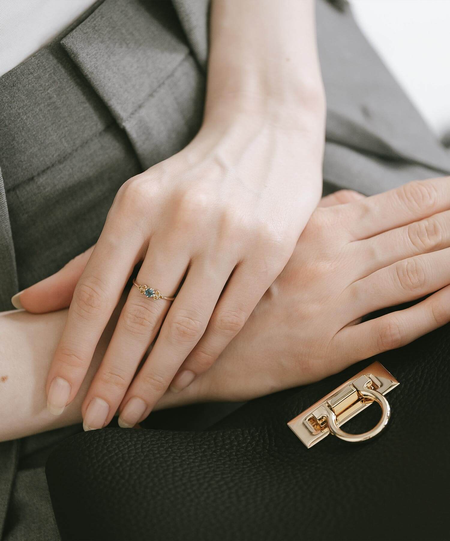 10K Gold Dainty Clover Gemstone Ring | TERRA-CLAVA