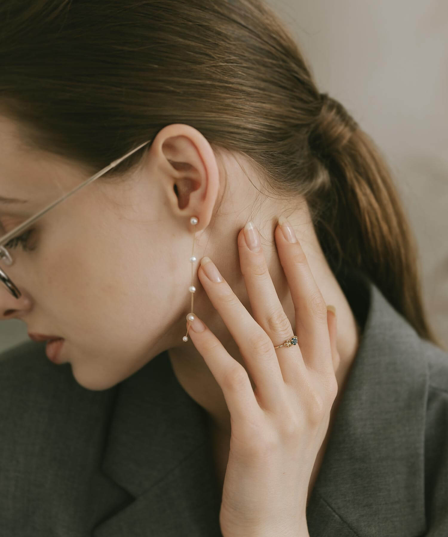 10K Gold Dainty Clover Gemstone Ring | TERRA-CLAVA