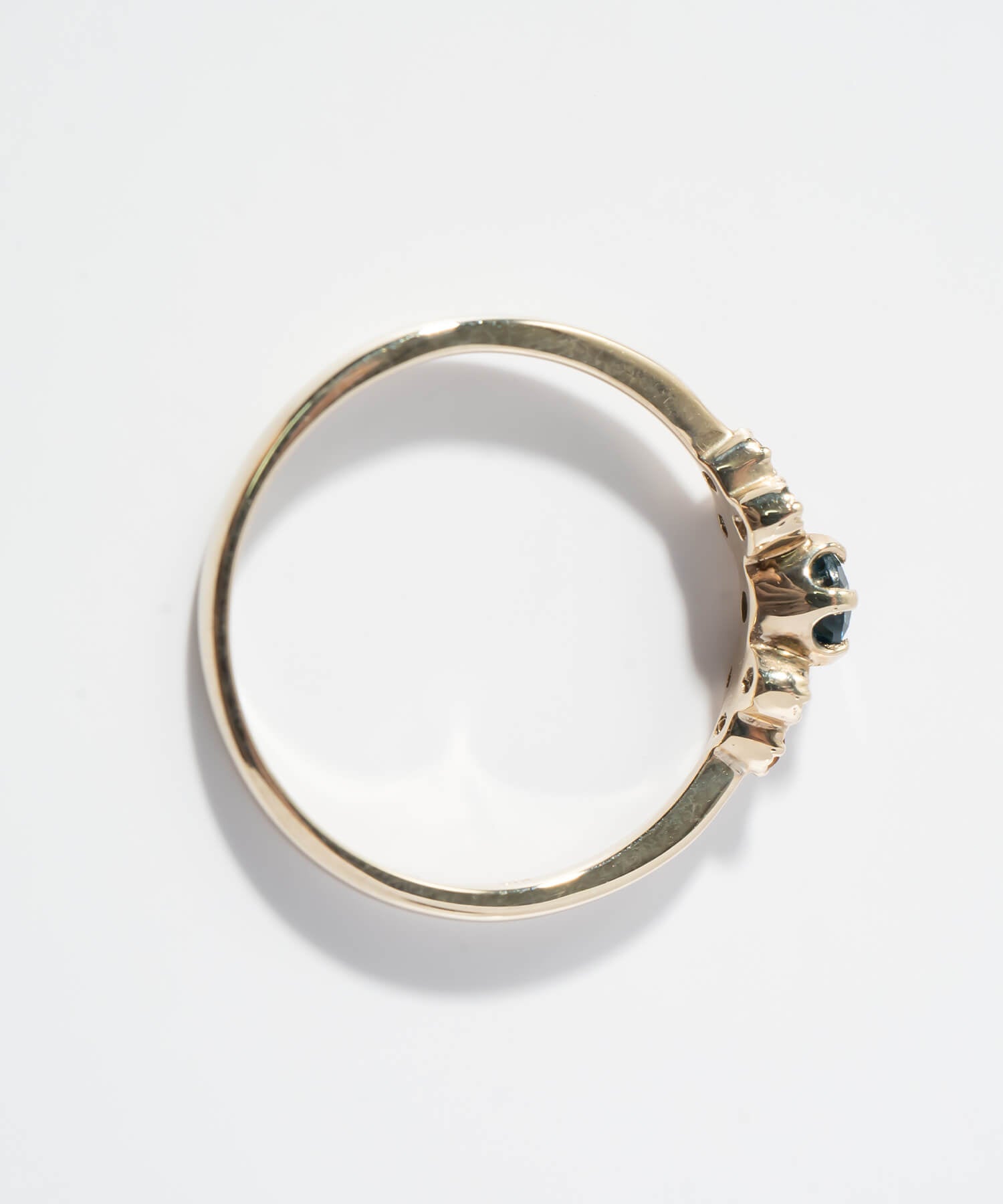 10K Gold Dainty Clover Gemstone Ring | TERRA-CLAVA