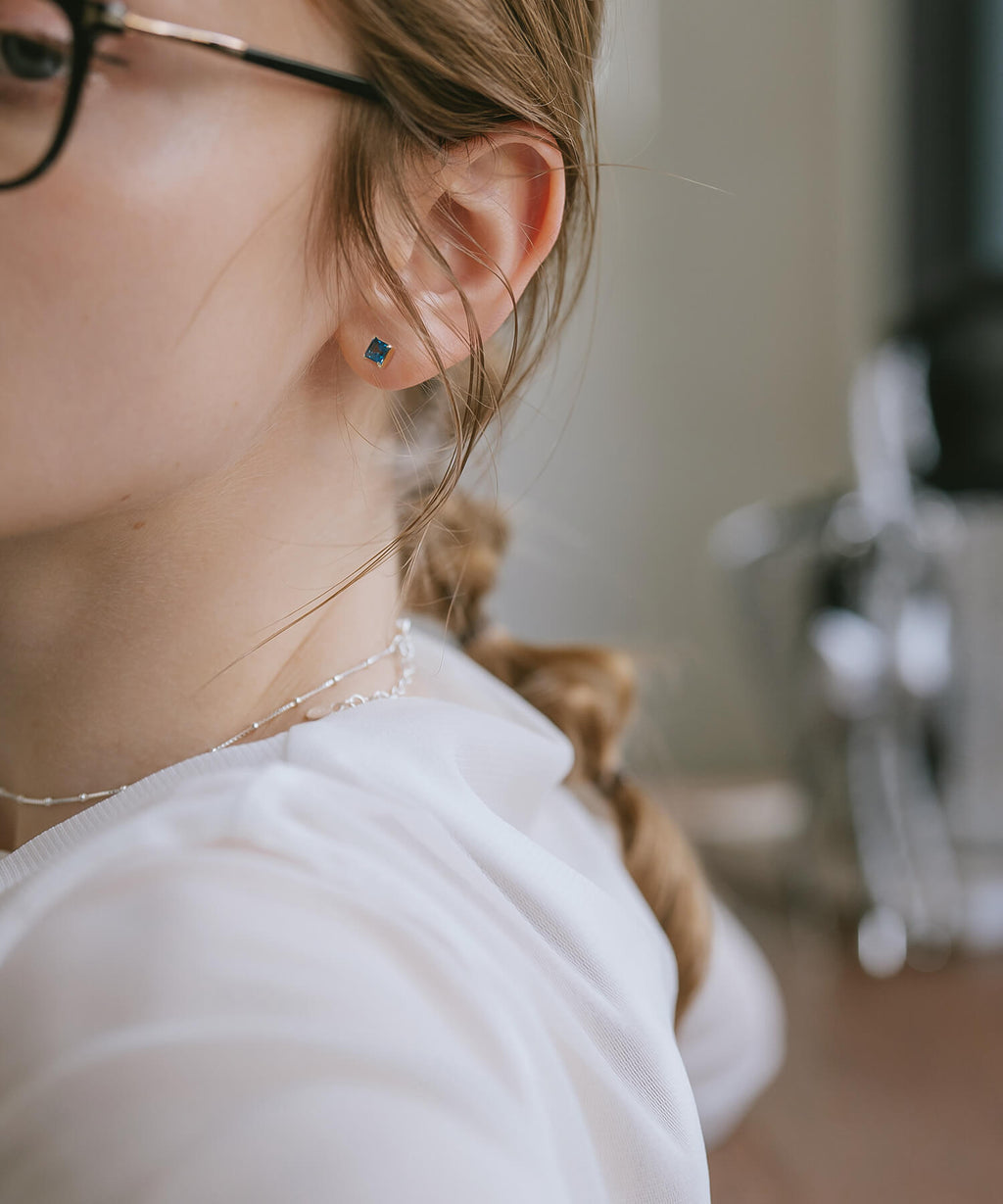 10K Gold Square Prism Earrings | TETRA ENA