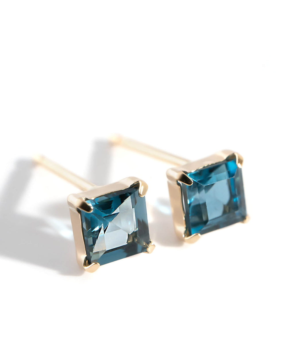 10K Gold Square Prism Earrings | TETRA ENA