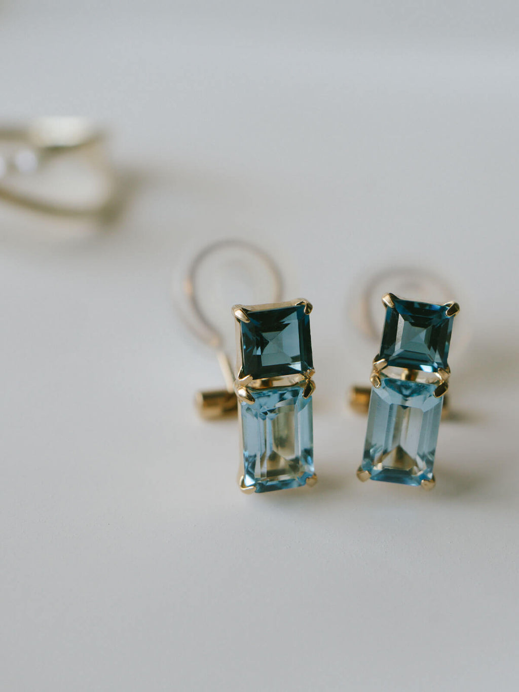 10K Gold Blue Topaz Geometric Drop Earrings | TETRA-NESTO