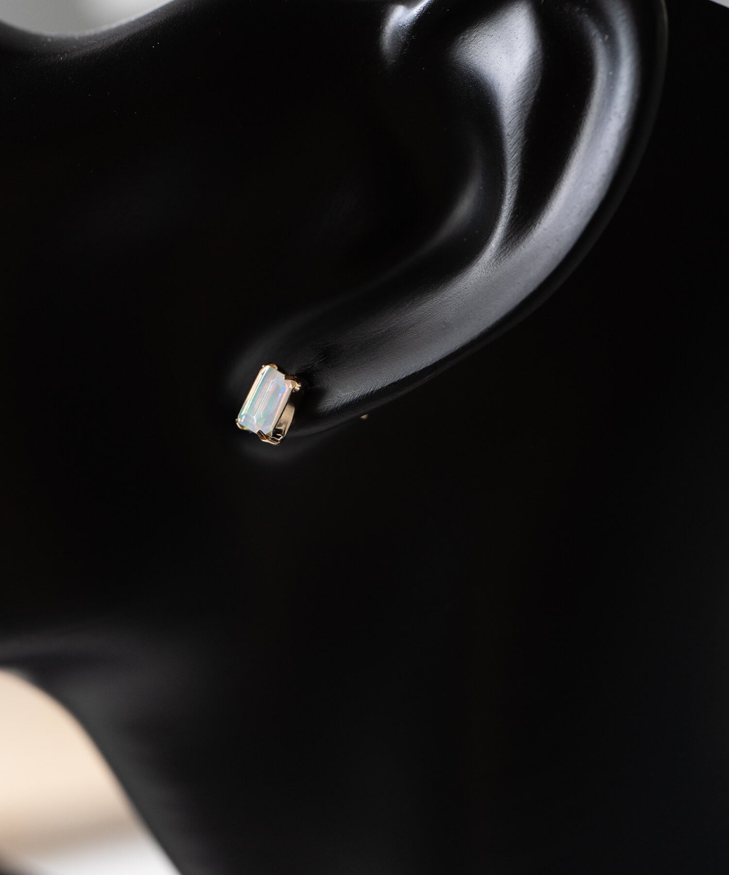 10K Gold Baguette-cut Opal Earrings | TETRA-IRIS