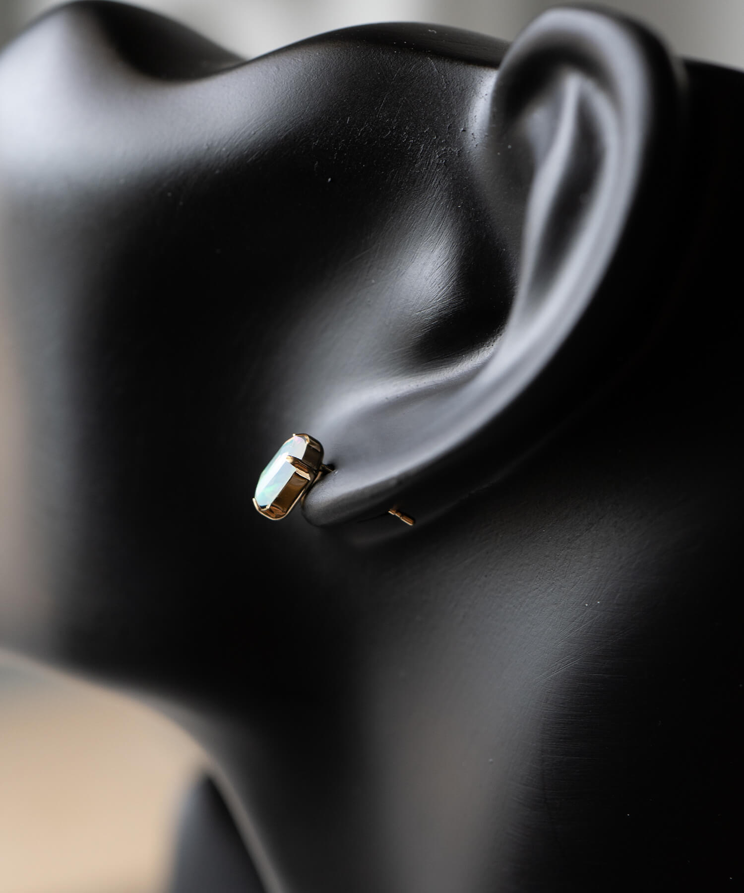 10K Gold Baguette-cut Opal Earrings | TETRA-IRIS