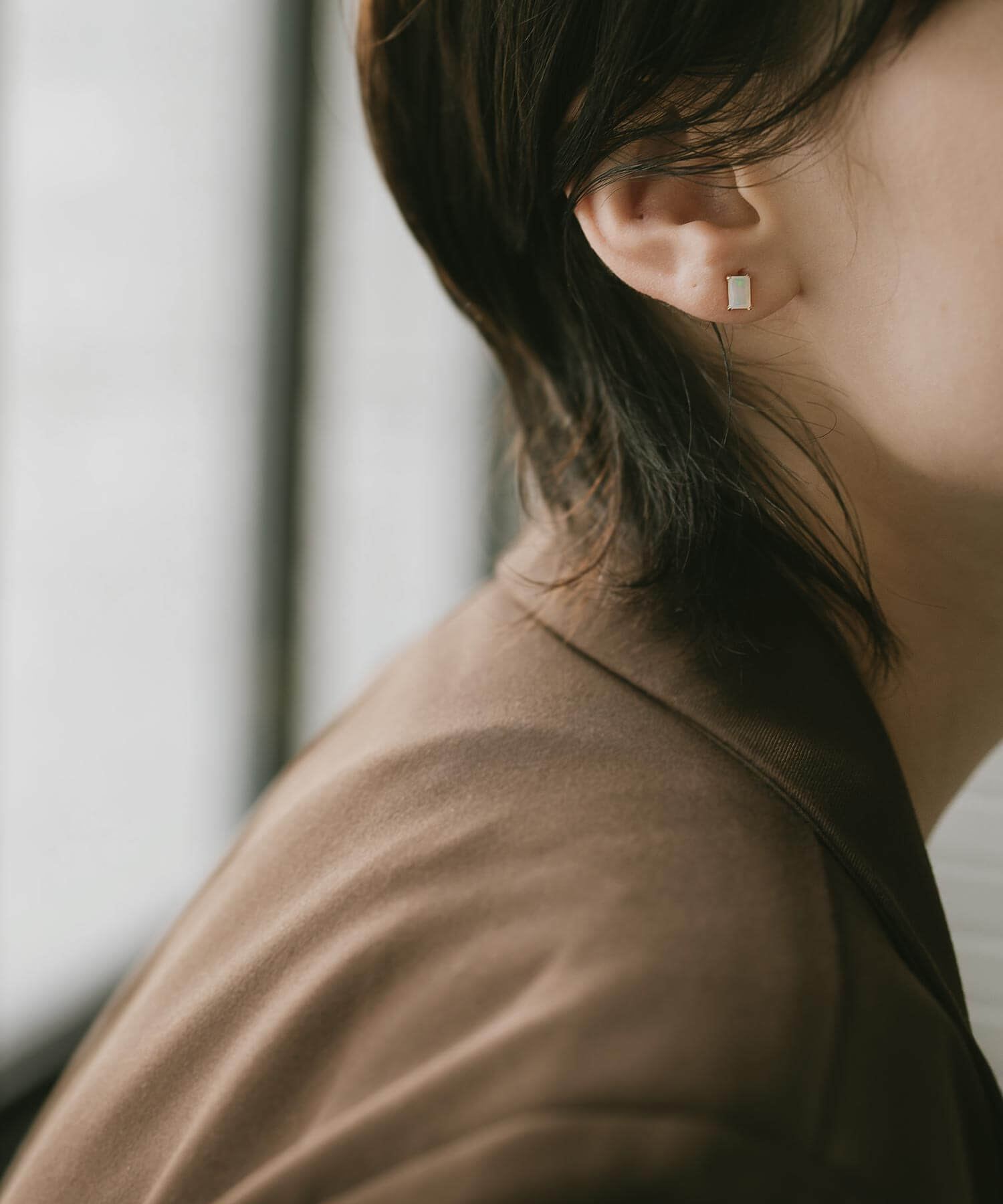 10K Gold Baguette-cut Opal Earrings | TETRA-IRIS