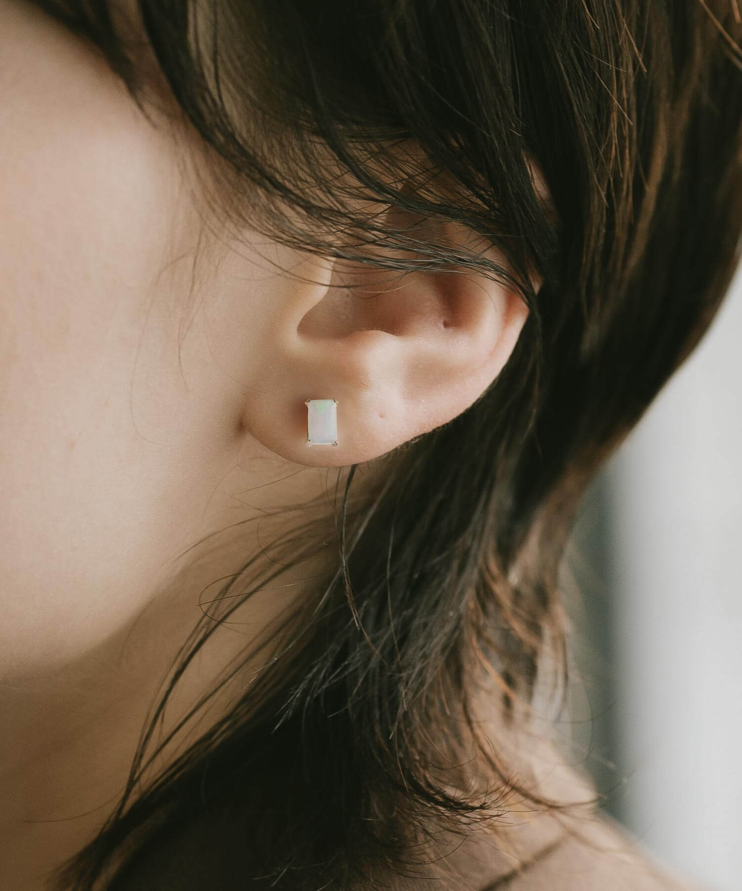 10K Gold Baguette-cut Opal Earrings | TETRA-IRIS