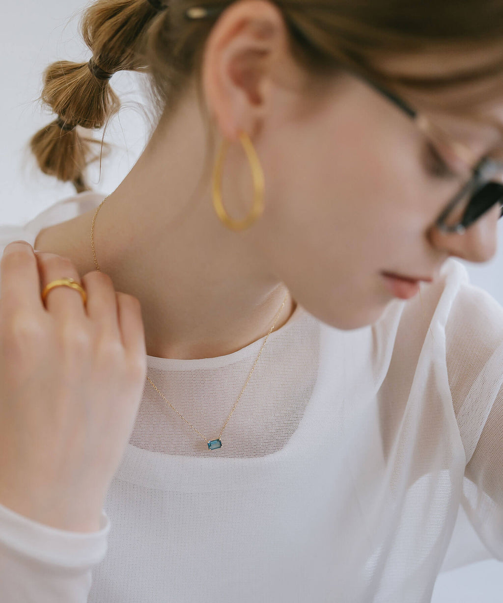 10K Gold Emerald Cut Gemstone Necklace | TETRA-SJU