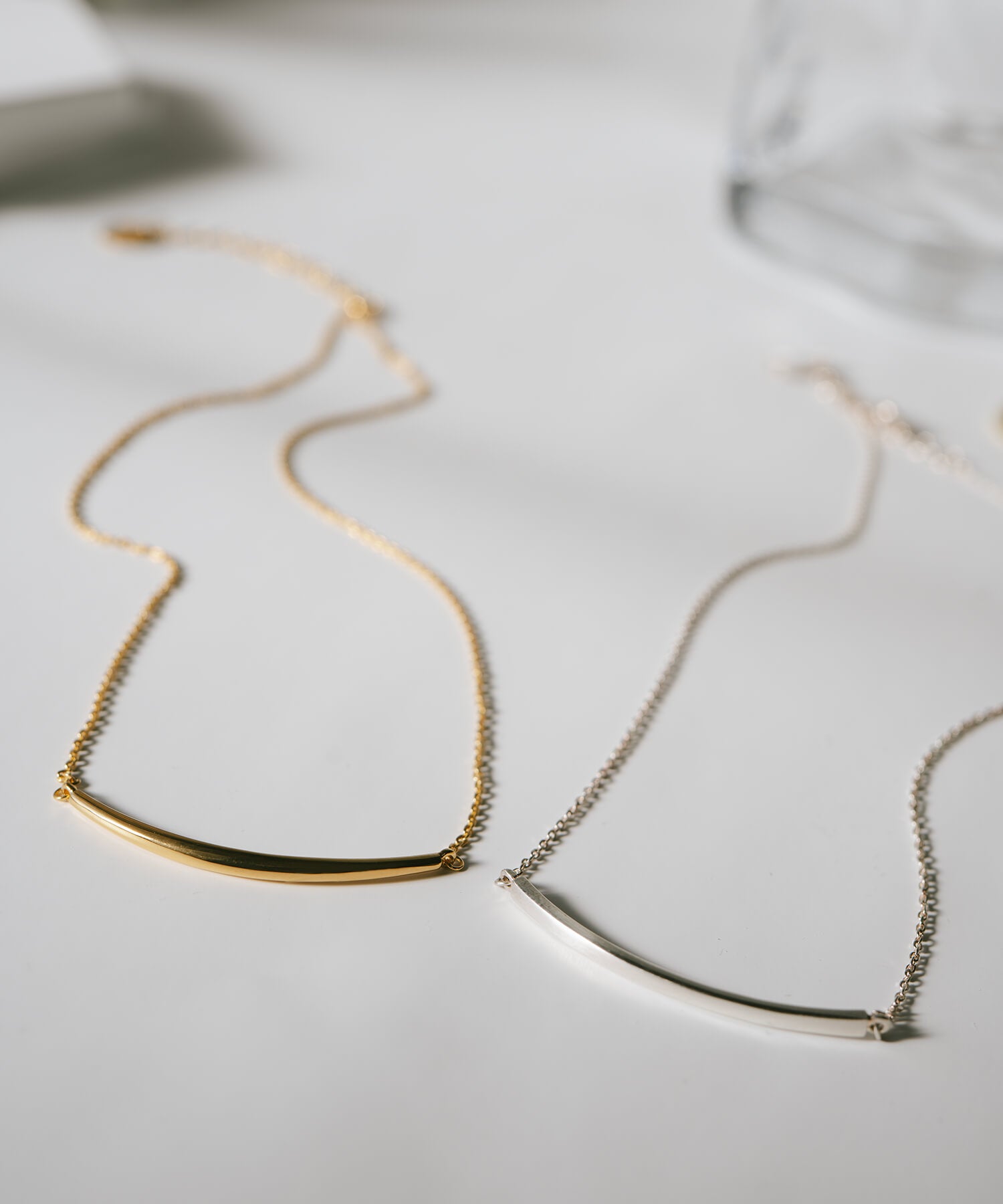 Smile Line Bar Necklace TIGO - 18K Gold Plated Sterling Silver