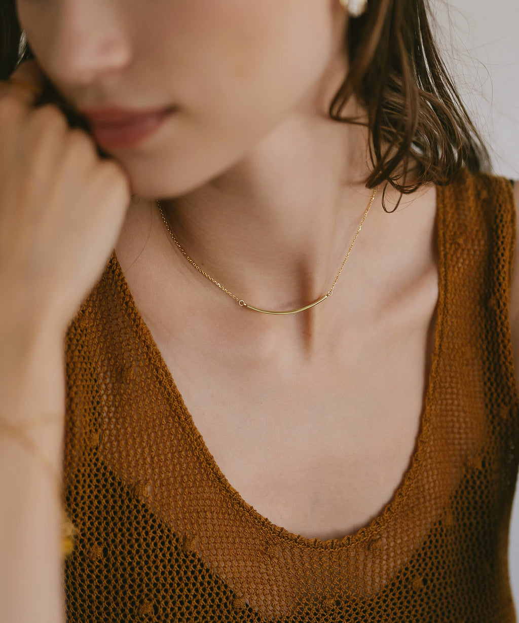 Smile Line Bar Necklace TIGO - 18K Gold Plated Sterling Silver