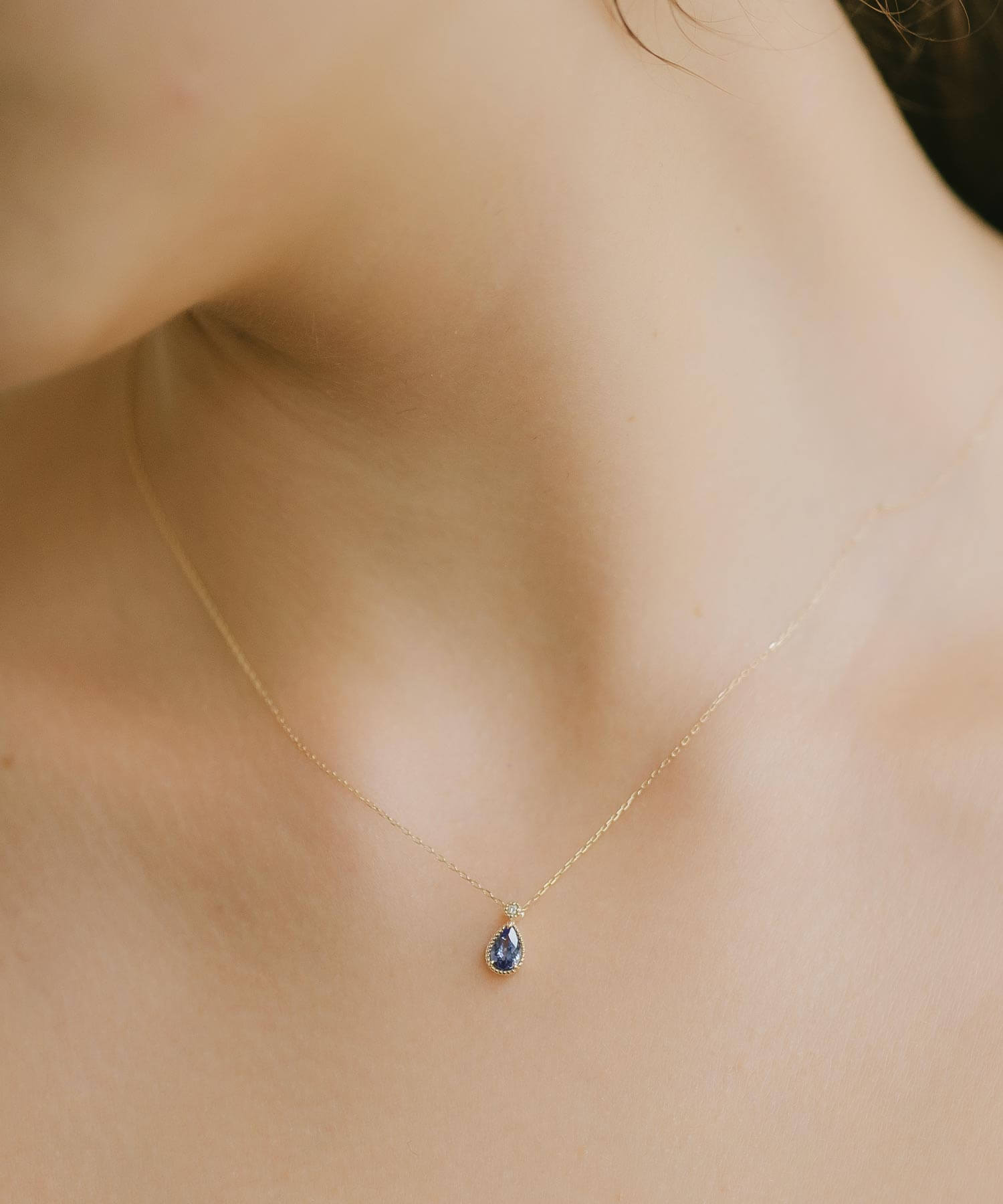 10K Gold Drop Gemstone Necklace | GLOA-SOLZE