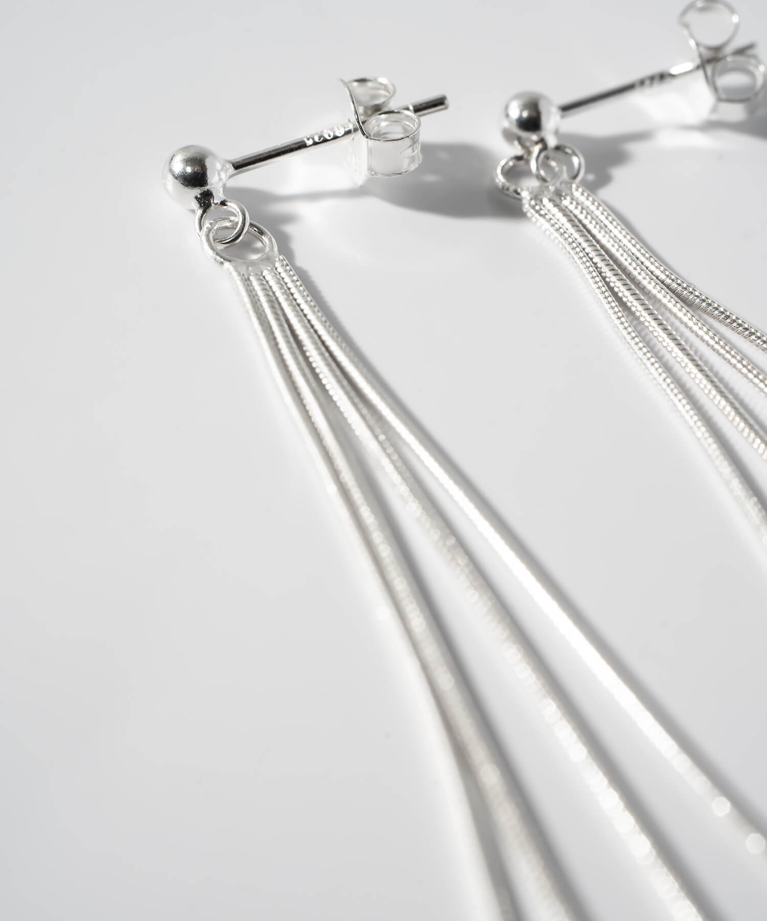 18K Gold Plated Sterling Silver Graceful Line Earrings | VENEC