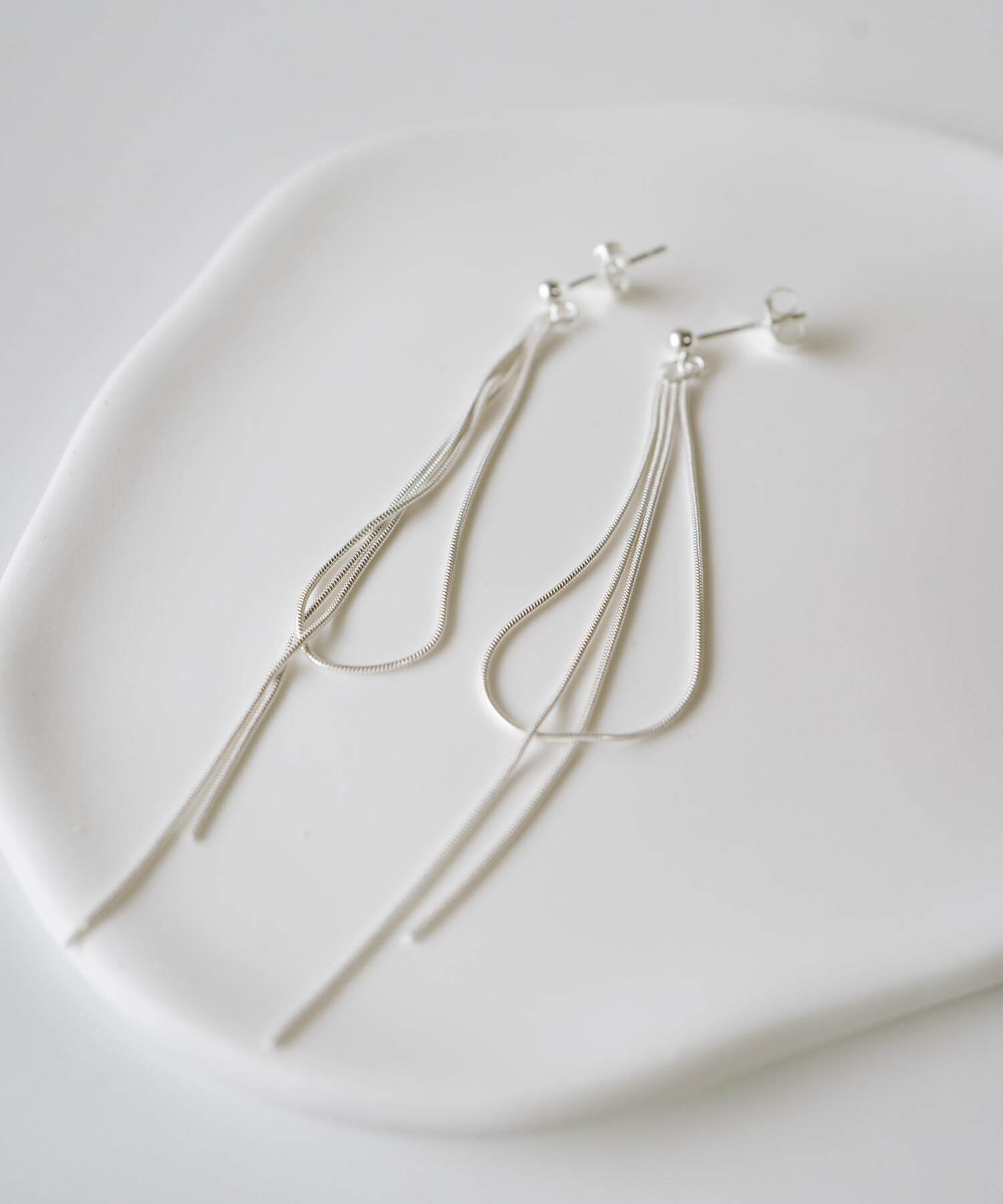 18K Gold Plated Sterling Silver Graceful Line Earrings | VENEC